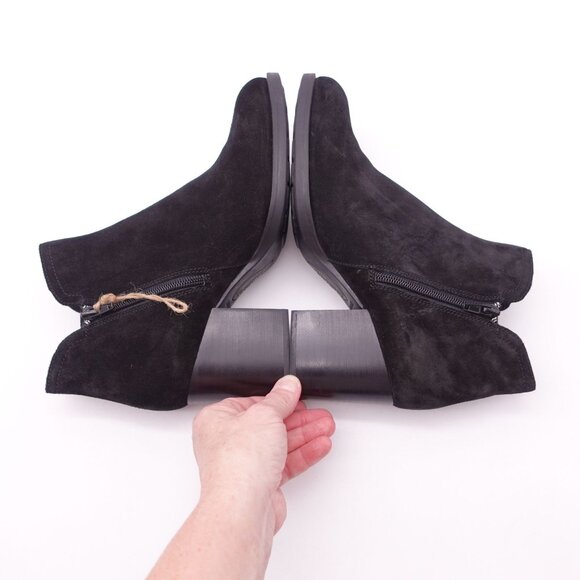 Born Women's Olivia Suede Leather Ankle Heeled Boots Side Zip Size 8M Black - Picture 4 of 8